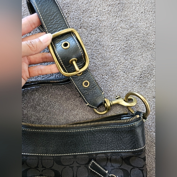 Coach signature shoulder bag - Picture 5 of 6